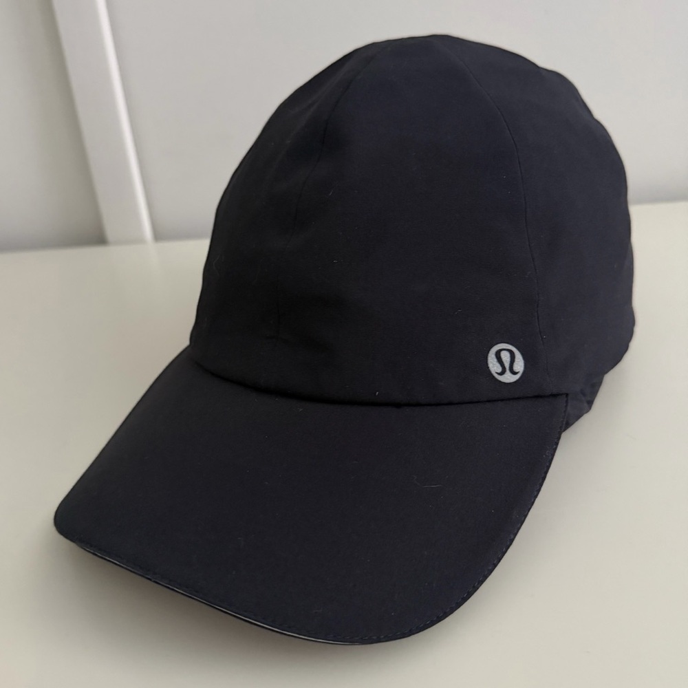 Lululemon Black Hat